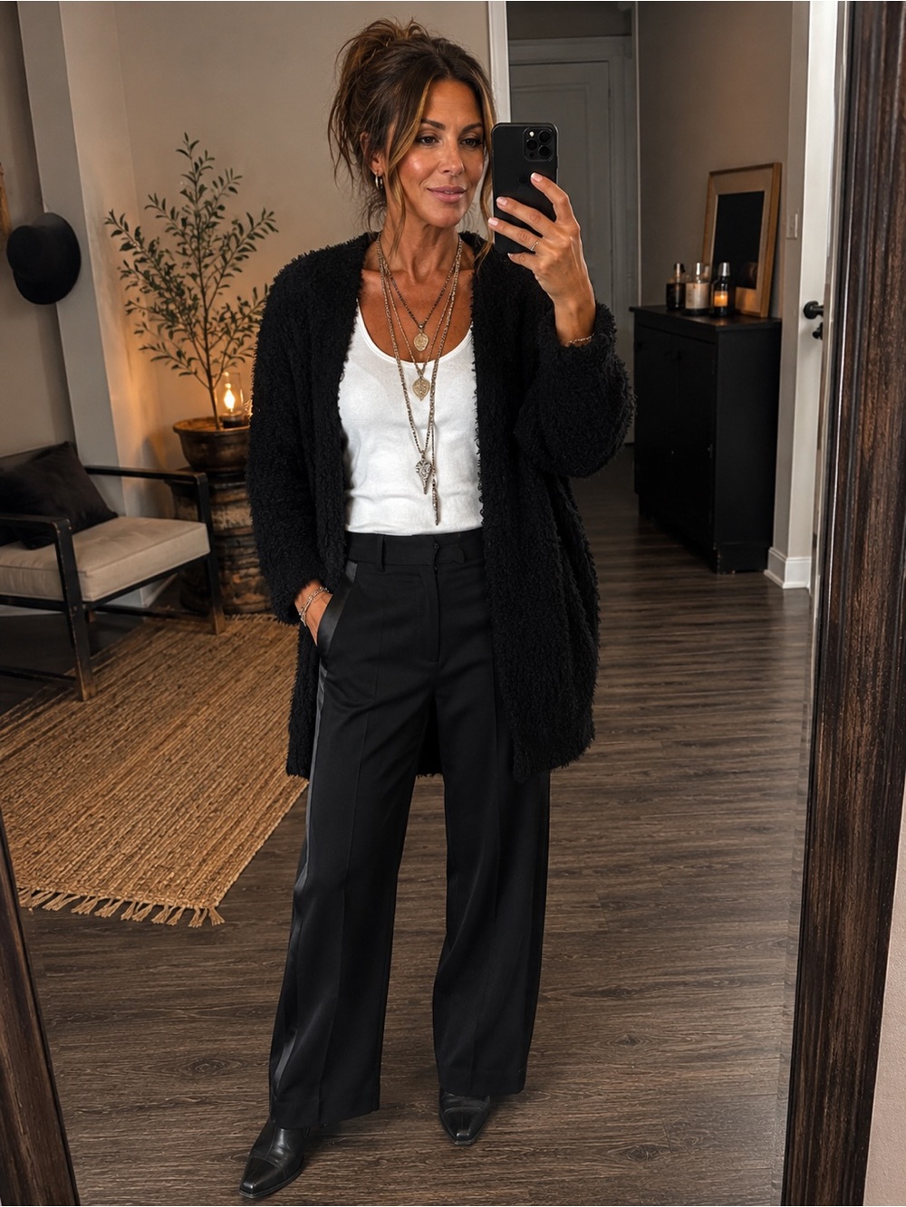 Tailored Black Wide-Leg Trousers - Sleek High-Rise Fit size M